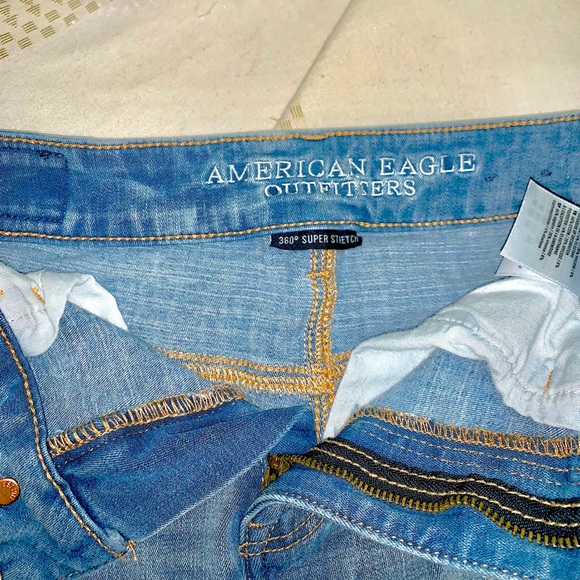 American eagle blue jean shorts Size. 4 - Picture 4 of 4